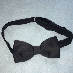 Clip on bowtie
